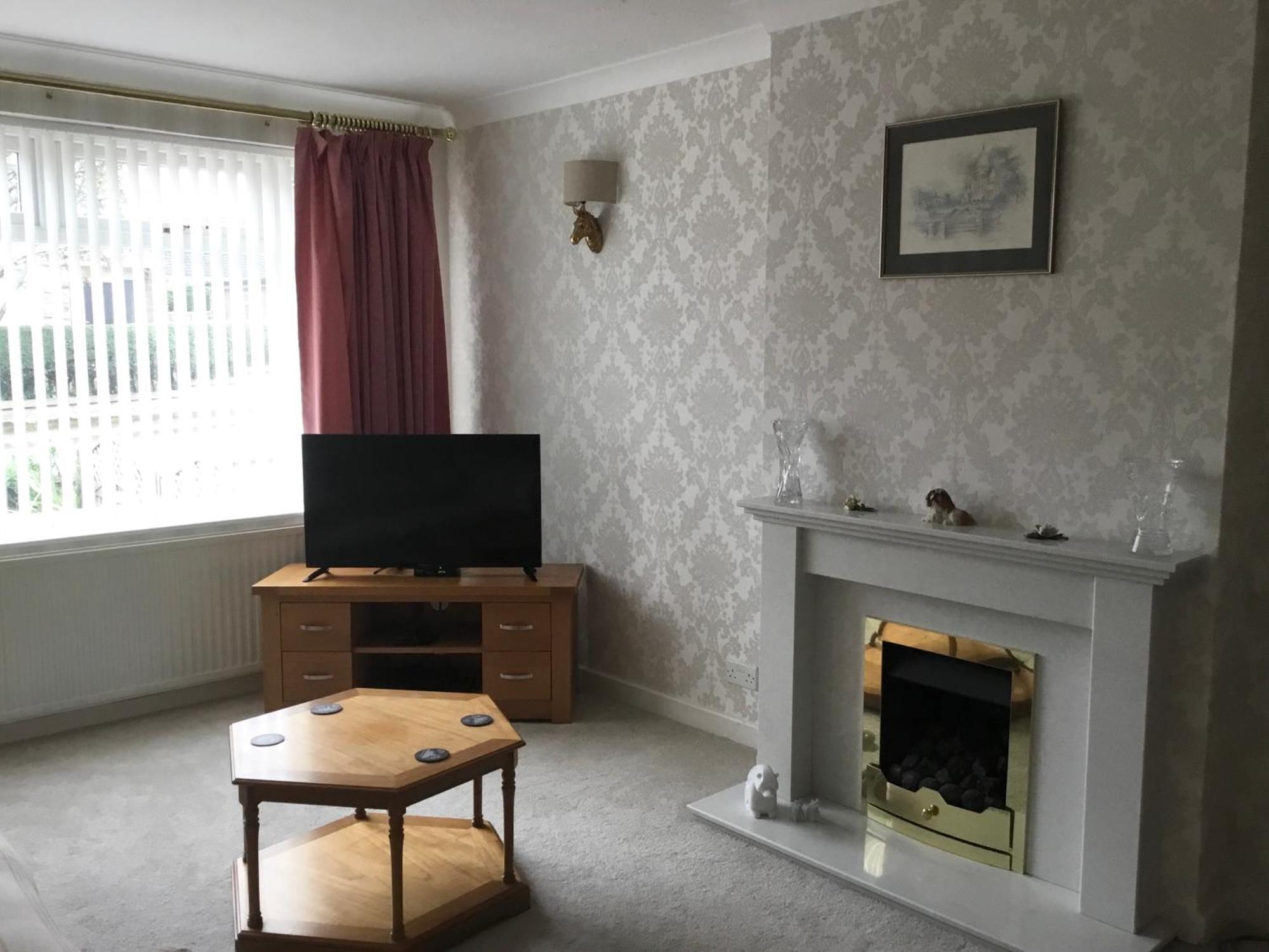 Large 4 Bedroom Home In Boston Spa Village In-Between York, Harrogate And Leeds, Sleeps 9 Bagian luar foto